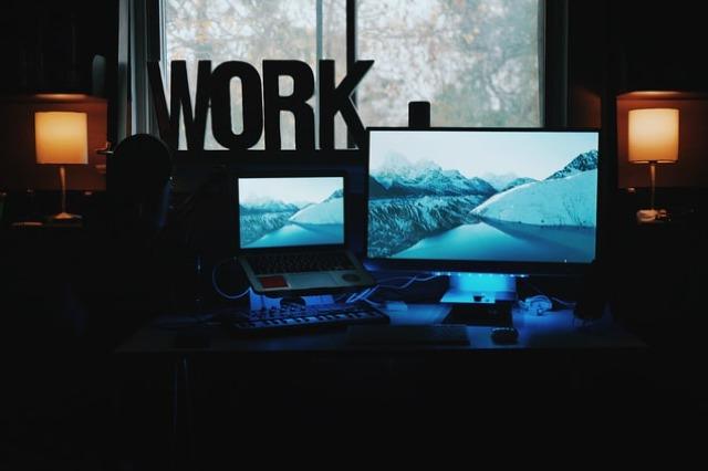 把网站归置不同ip地址