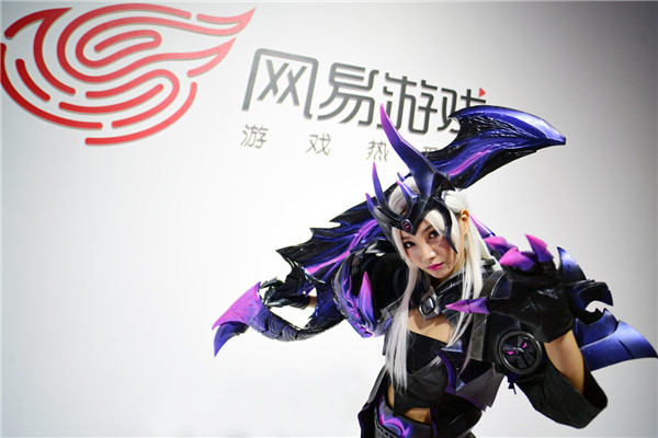 尖草坪知乎就月饼吃坏肚子致歉；中央宣传部约谈腾讯网易等游戏企业；交通运输部打击大数据杀熟