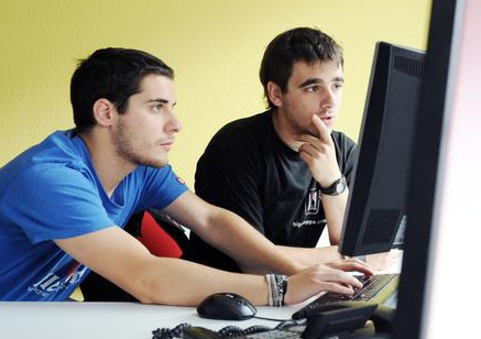 尖草坪 一百万的情况下建立自己的技术团队？个人经验告诉你，从头开发一个APP要花多少钱！